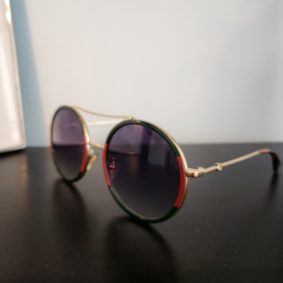 Gucci sunglasses - Picture 2 of 4